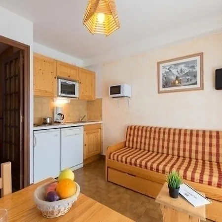 Quirlies Centaines Apartment *